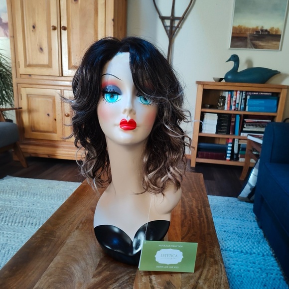 NWT Estetica FINN wig in Color Americano. Lace Front Wig NEW. Balayage NEW Wig - Picture 2 of 8
